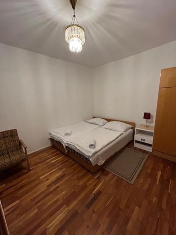 杰尔Corvin Panzio住宿加早餐旅馆 外观 照片